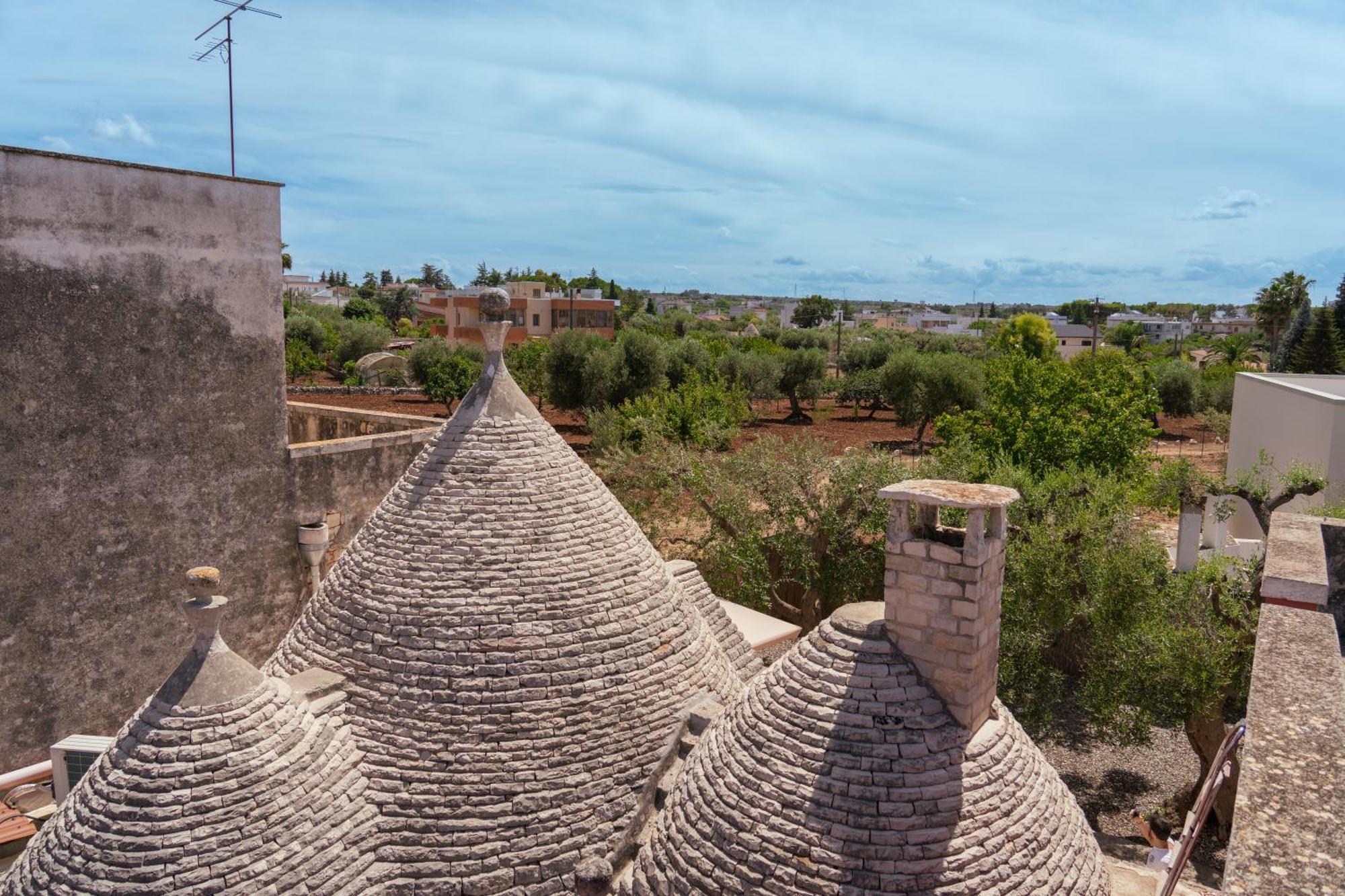 Loli Trulli Superior Villa - Free Parking กัสเตลลานา กรอตเต ภายนอก รูปภาพ