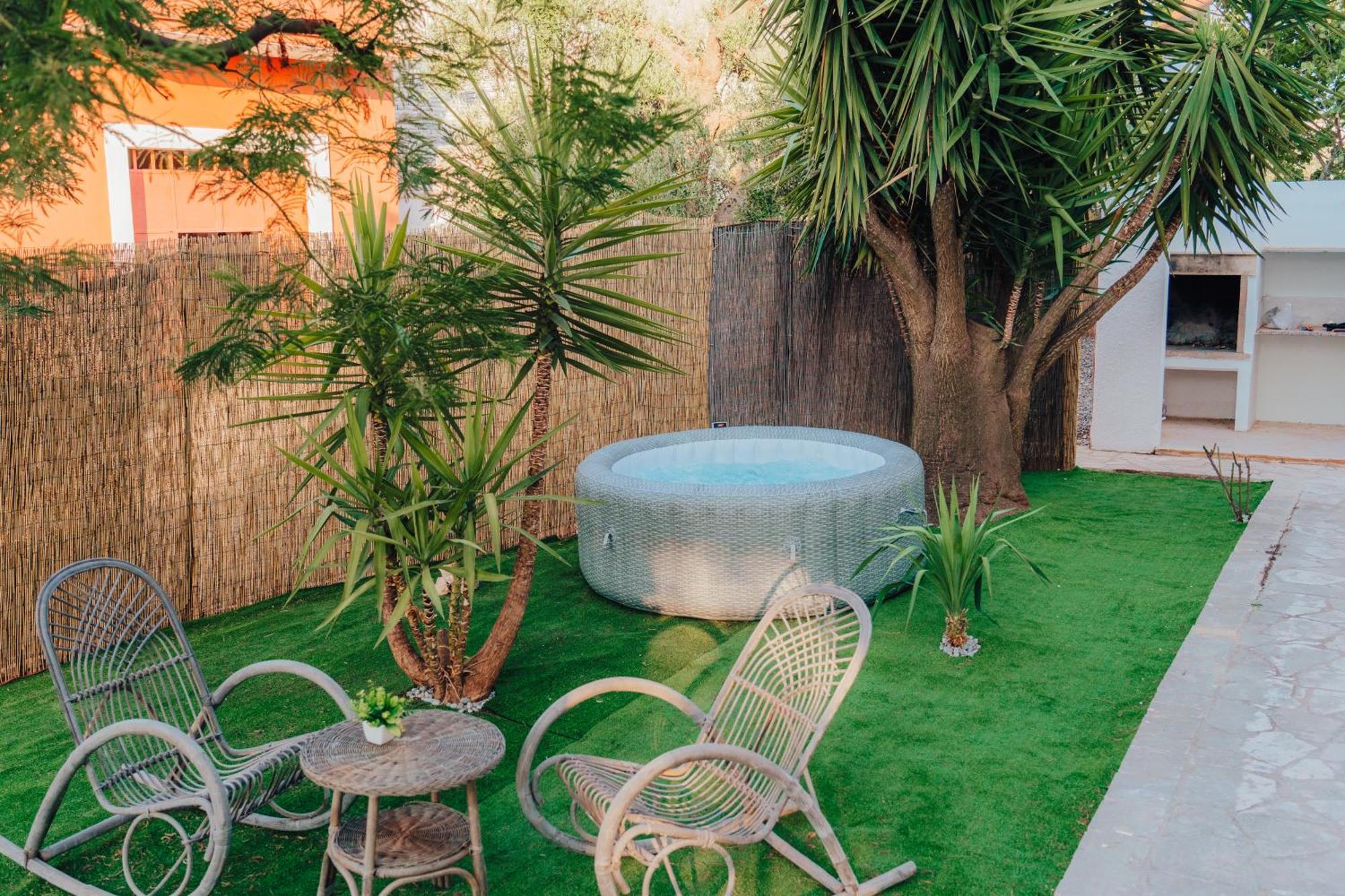Loli Trulli Superior Villa - Free Parking กัสเตลลานา กรอตเต ภายนอก รูปภาพ